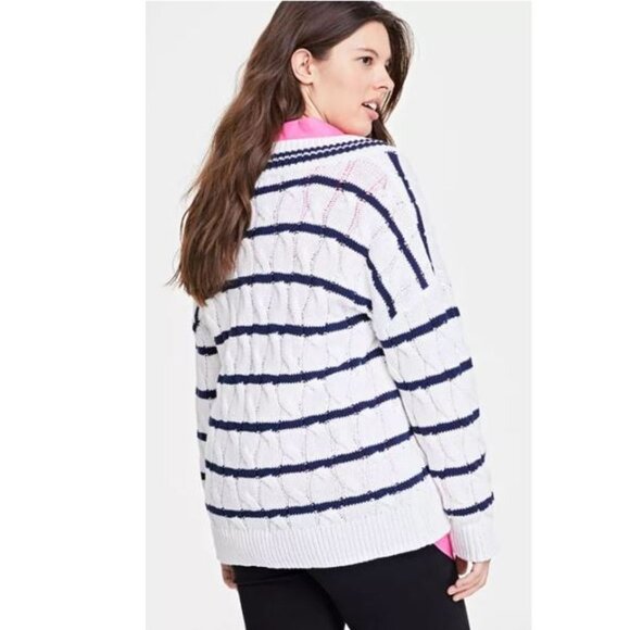 On 34th - Women's V-Neck Cable-Knit Rugby Sweater in navy/white stripes - Picture 3 of 10